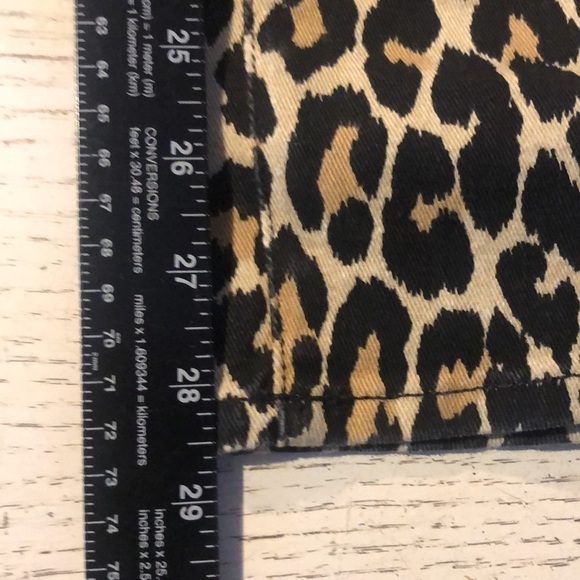Kate Spade  size 32 Leopard stretch skinny “ play hooky”SATURDAY NIGHT - Picture 7 of 16